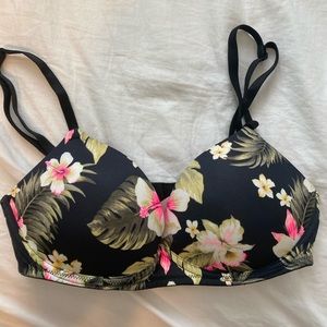 Victoria’s Secret PINK bra